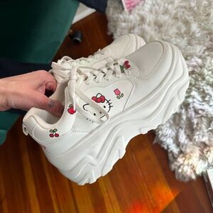 Hello Kitty Cream Platform Sneakers with Floral Accents